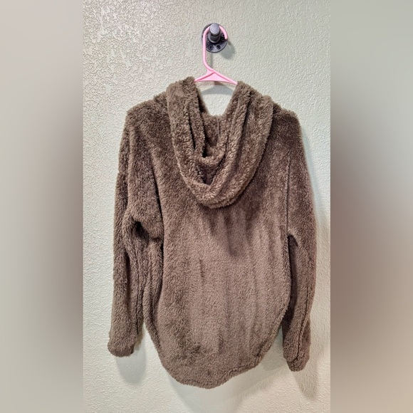 Pebby Forevee Fuzzy Hoodie Size L/XL - Picture 6 of 7